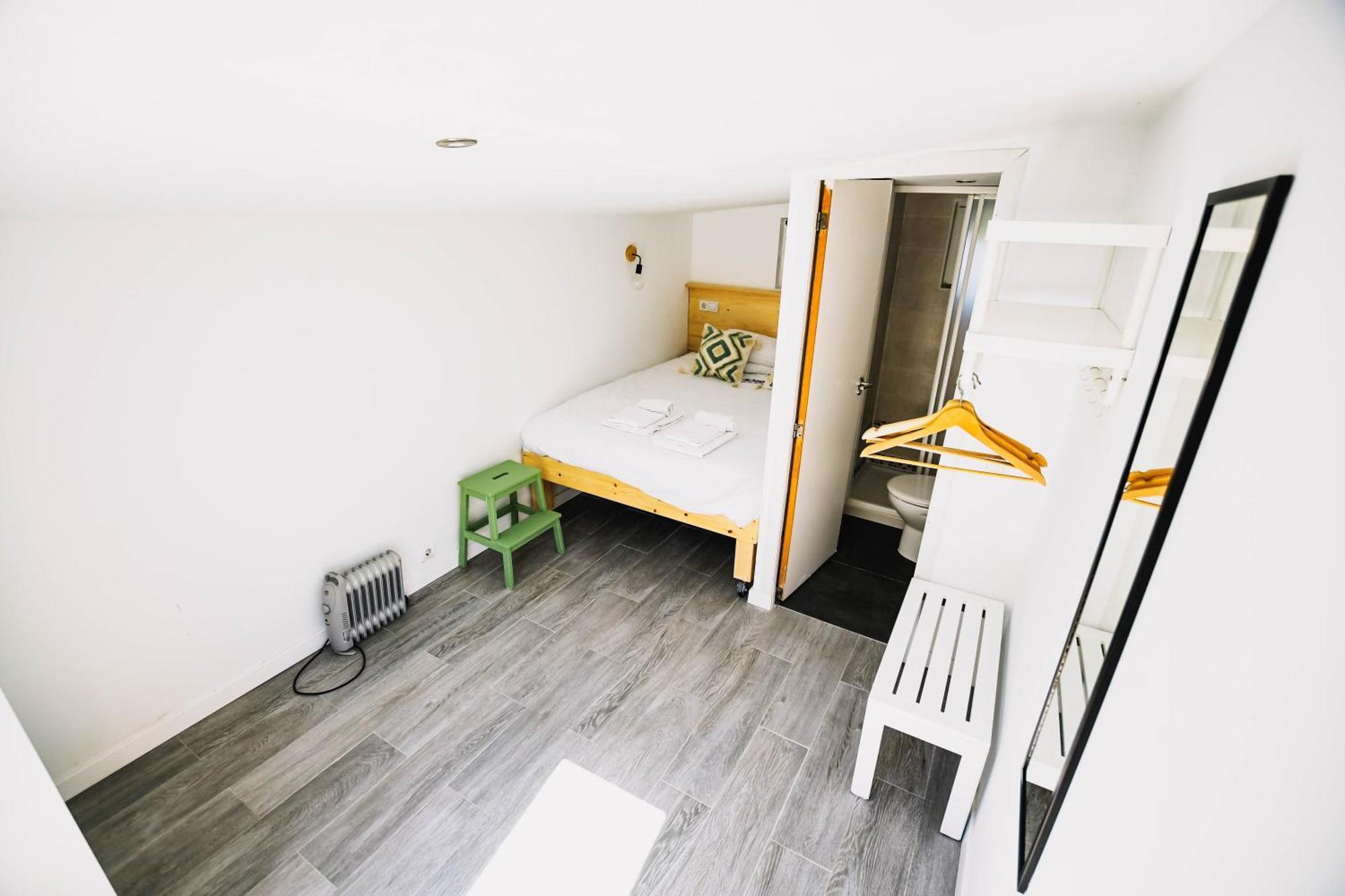 Surf House *