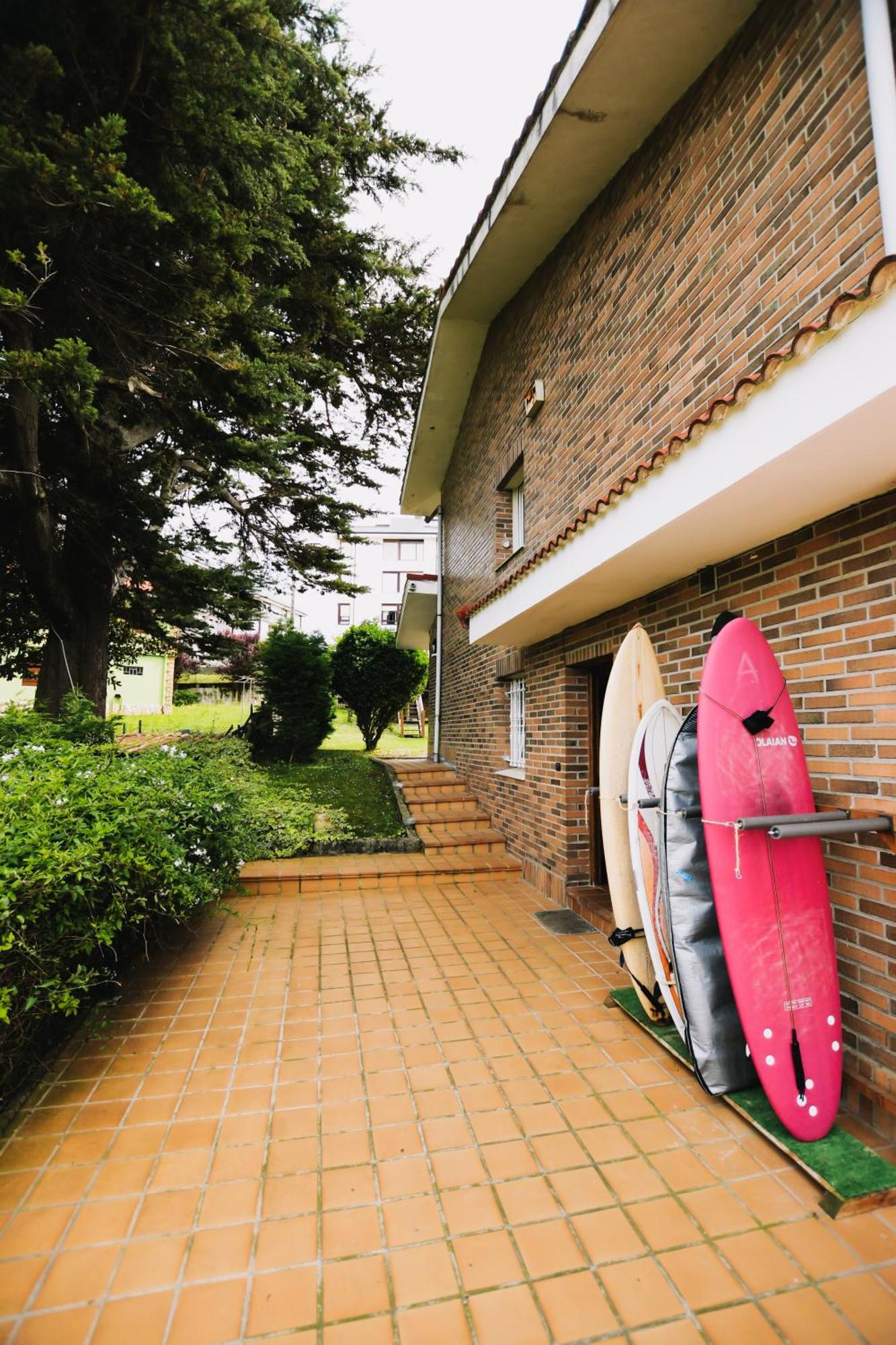 Guest house Surf House *